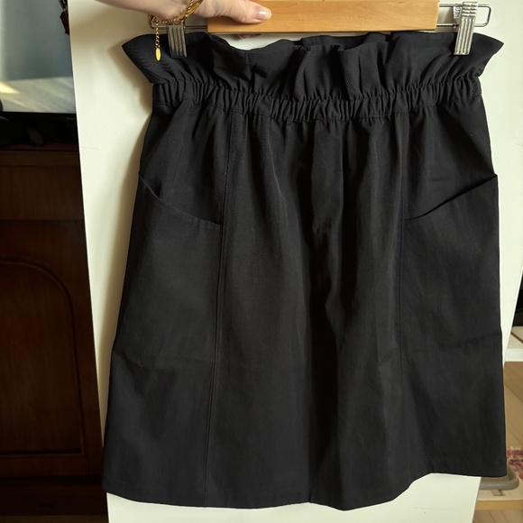 Lululemon “Trip Taker Super-High Rise Skirt” - Black - Picture 2 of 3
